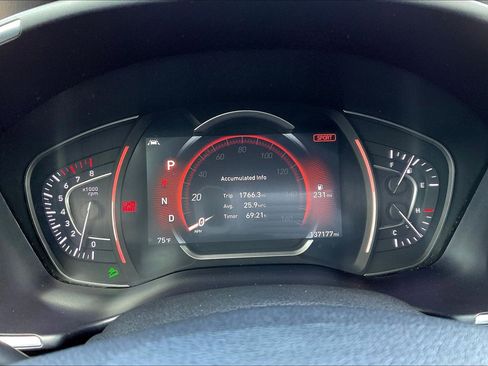 Used 2020 Hyundai Santa Fe SEL image 12