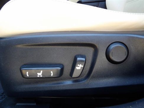 Used 2014 Lexus IS 250 AWD w/ Luxury Package w/Brown Wood image 27