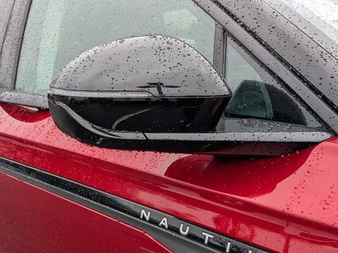 New 2026 Lincoln Nautilus Reserve w/ Jet Appearance Package image 12