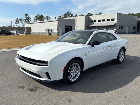 Used 2025 Dodge Charger R/T w/ Quick Order Package 25M R/T image 3