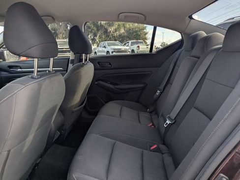 Used 2023 Nissan Altima 2.5 SV image 13