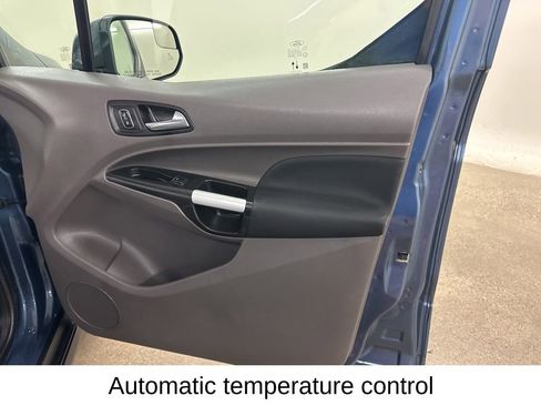 Used 2022 Ford Transit Connect XLT w/ Trailer Tow Package FWD image 21