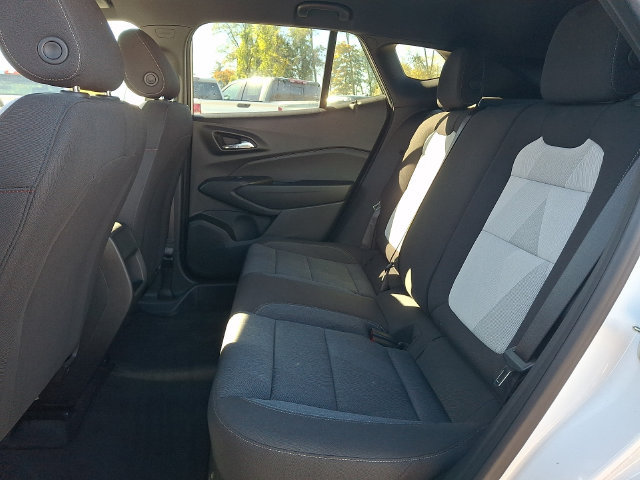 Used 2024 Chevrolet Trax RS w/ Driver Confidence Package FWD image 21