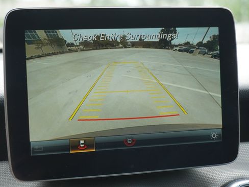 Used 2018 Mercedes-Benz CLA 250 image 30