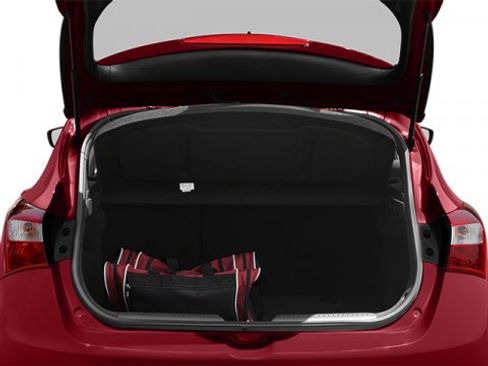 Used 2013 Hyundai Elantra GT w/ Style Pkg image 15