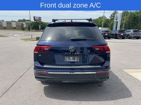 Used 2023 Volkswagen Tiguan SE w/ Panoramic Sunroof Package FWD image 4