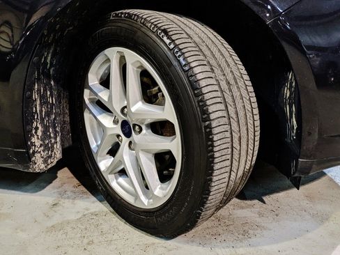 Used 2014 Ford Fusion SE image 50