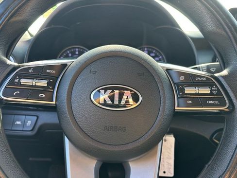 Used 2019 Kia Forte LXS image 25