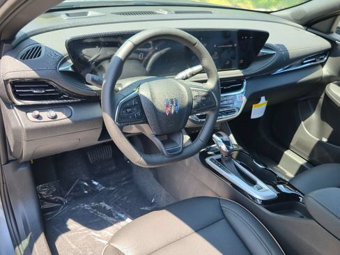 New 2026 Buick Envista Avenir FWD image 12