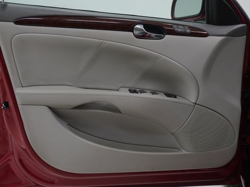 Used 2011 Buick Lucerne CXL w/ Driver Confidence Package FWD image 14