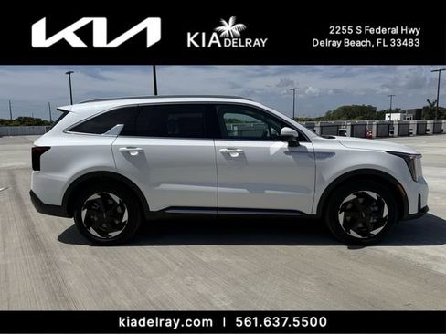 New 2026 Kia Sorento EX AWD/4WD image 2