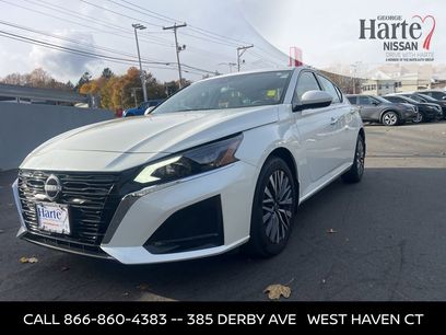 Used 2023 Nissan Altima 2.5 SV