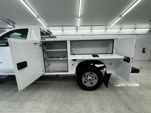Used 2022 Chevrolet Silverado 2500 W/T w/ WT Convenience Package RWD image 8