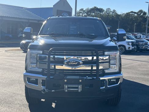 Used 2018 Ford F350 Lariat w/ Lariat Ultimate Package image 32