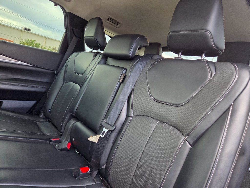 Used 2023 INFINITI QX60 Luxe w/ Cargo Package FWD image 25