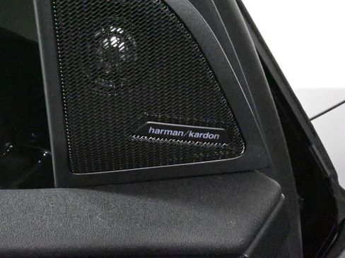 Used 2025 BMW X3 xDrive30i w/ M Sport Package image 29