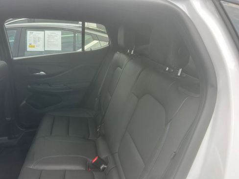 Used 2025 Buick Envista Sport Touring FWD image 35