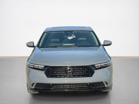 Used 2024 Honda Accord Touring image 2