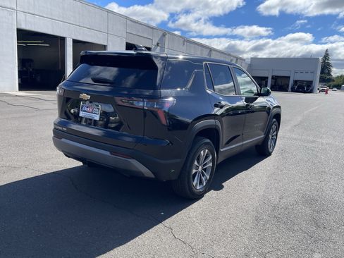 Used 2026 Chevrolet Equinox LT AWD/4WD image 5