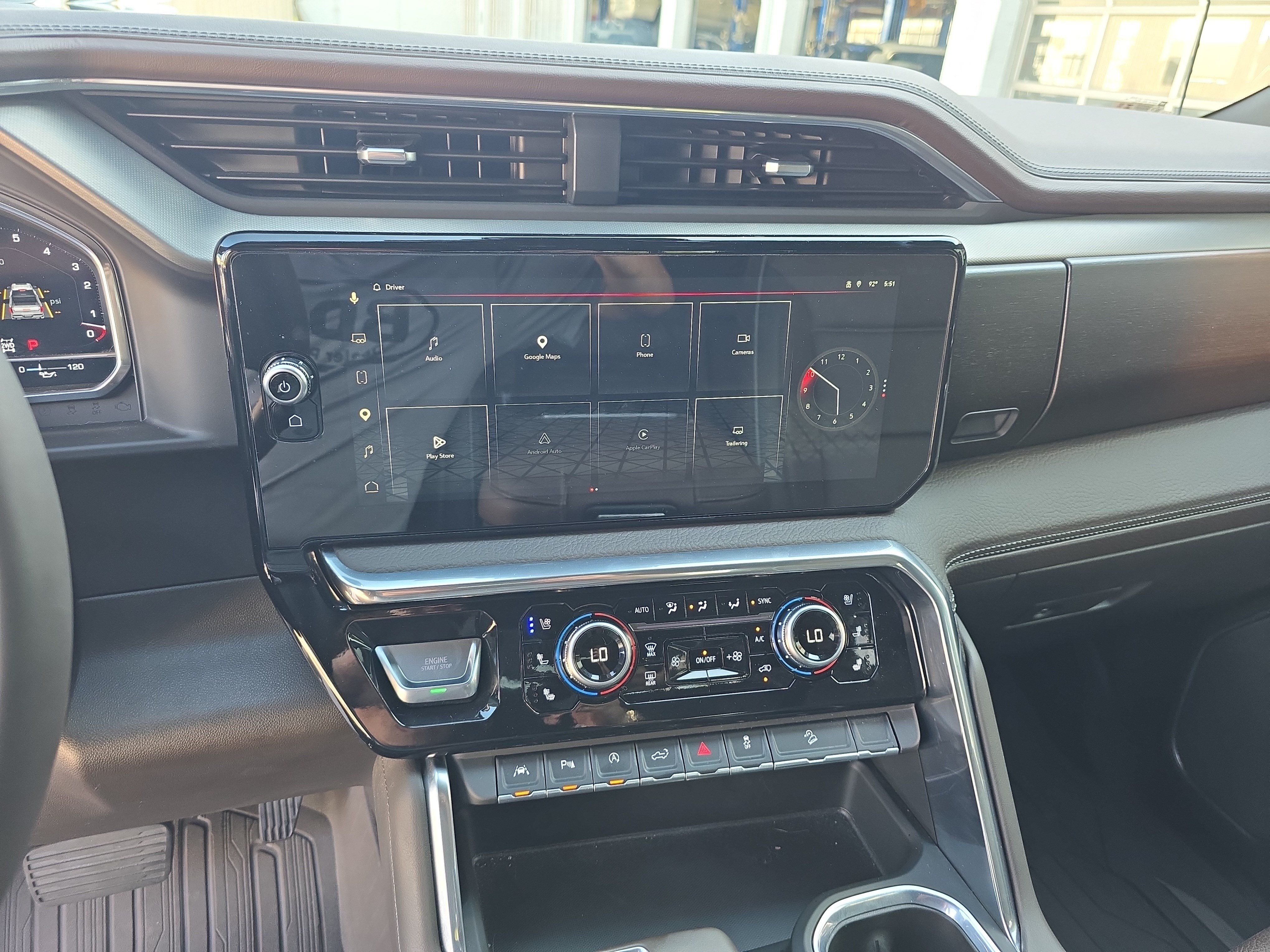 Used 2025 GMC Sierra 1500 Denali w/ Technology Package AWD/4WD image 21