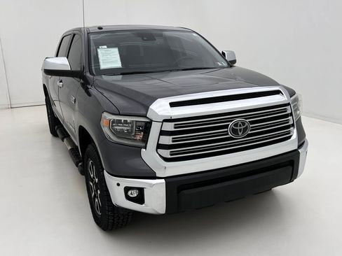 Used 2018 Toyota Tundra Limited w/ Limited Premium Package image 3