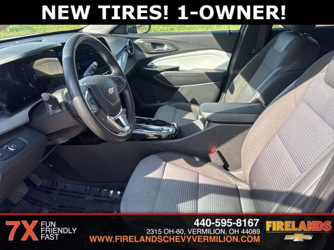 Certified 2024 Chevrolet Trax LT w/ Driver Confidence Package image 11