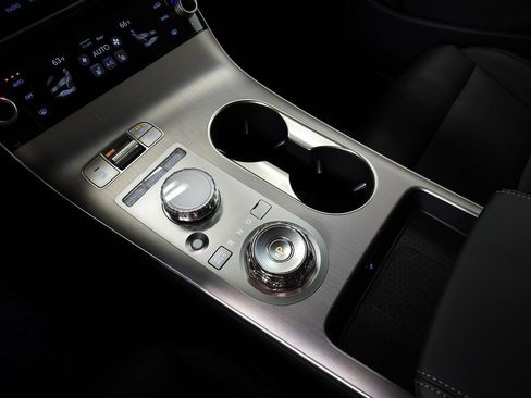 New 2026 Genesis GV70 2.5T Select AWD/4WD image 26