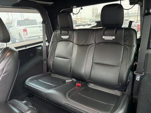 Used 2019 Jeep Wrangler Rubicon AWD/4WD image 18