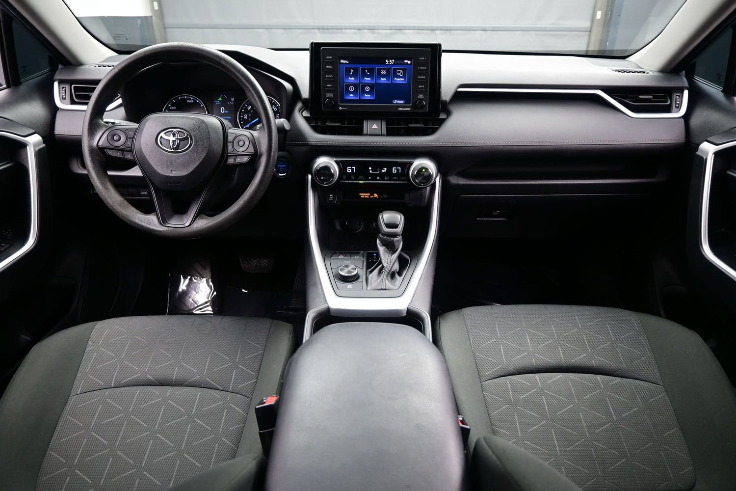 Used 2022 Toyota RAV4 XLE w/ Convenience Package AWD/4WD image 17