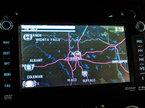 Used 2012 Chevrolet Avalanche LTZ image 30