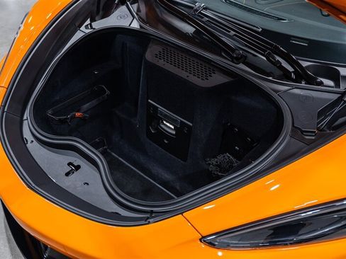 Used 2023 McLaren GT RWD image 37