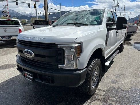 Used 2019 Ford F250 XL w/ Power Equipment Group AWD/4WD image 4