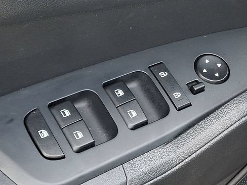 Used 2023 Kia Sportage LX AWD/4WD image 25