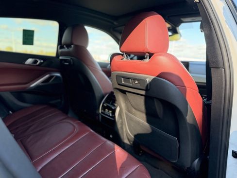 Used 2021 BMW X6 xDrive40i w/ Convenience Package image 15