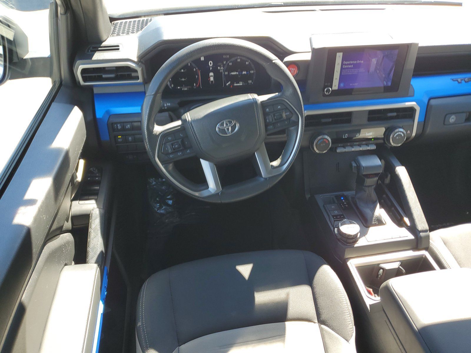 Used 2024 Toyota Tacoma TRD Off-Road AWD/4WD image 10