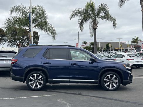 Certified 2024 Honda Pilot Elite image 30