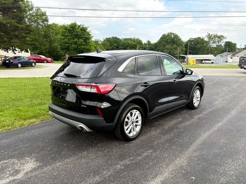 Used 2021 Ford Escape SE image 23