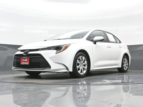 Used 2024 Toyota Corolla LE FWD image 26