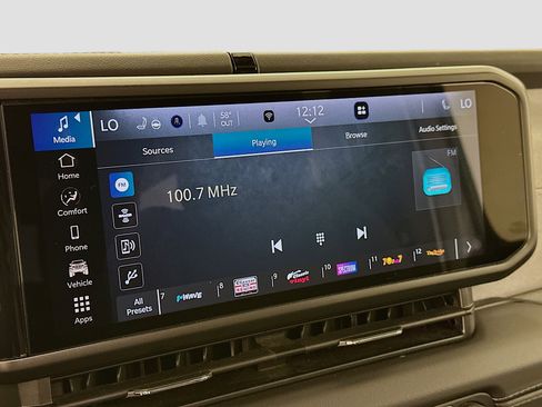 Used 2025 Jeep Wrangler Sahara image 21