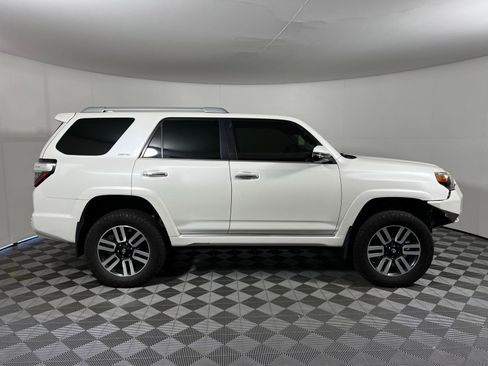 Used 2014 Toyota 4Runner Limited AWD/4WD image 4