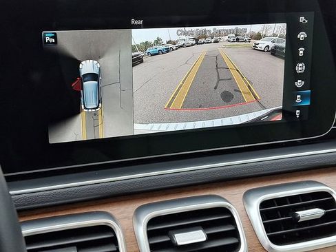 Used 2022 Mercedes-Benz GLE 350 4MATIC image 16