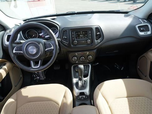 Used 2018 Jeep Compass Sport image 26