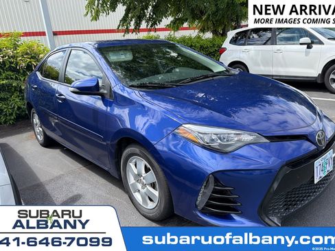 Used 2017 Toyota Corolla SE w/ Body Protection Package FWD image 1