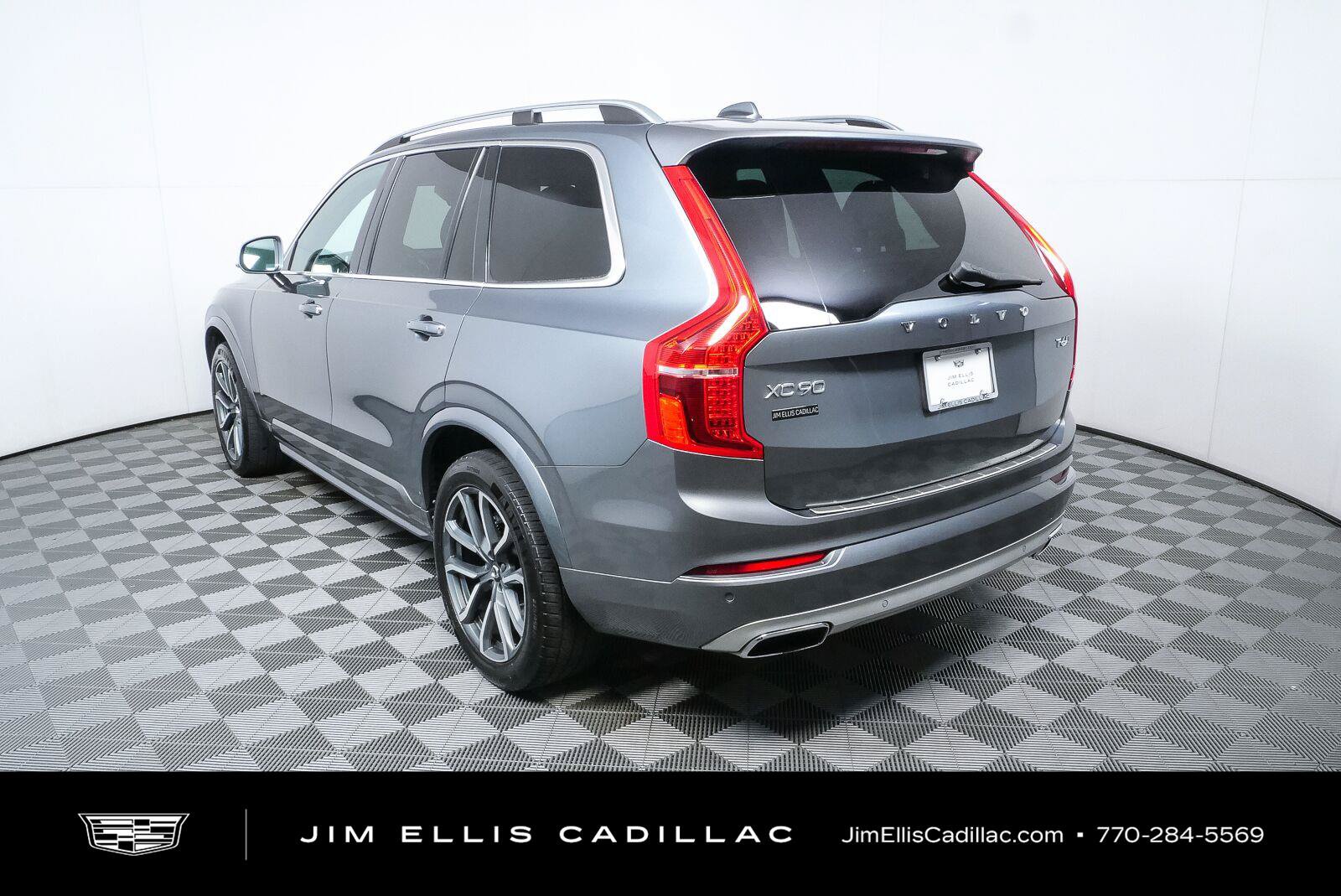 Used 2018 Volvo XC90 T6 Momentum w/ Protection Package Plus AWD/4WD image 29