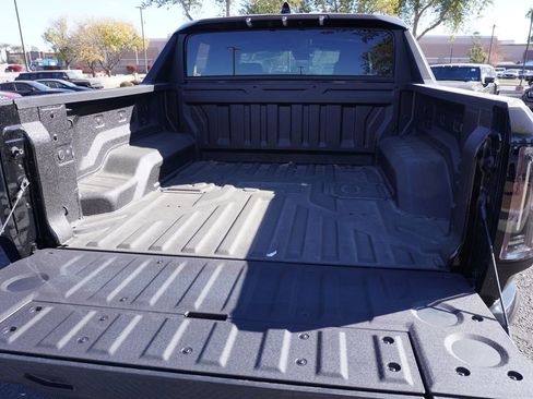 New 2025 GMC Hummer EV 3X image 8