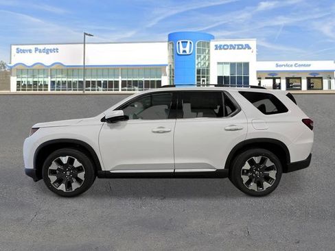 New 2026 Honda Pilot Elite image 2
