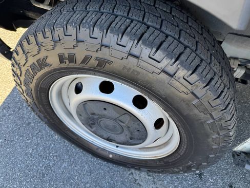 Used 2016 Ford Transit 350 XL image 17