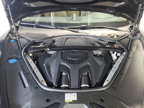 Certified 2023 Porsche Panamera image 28
