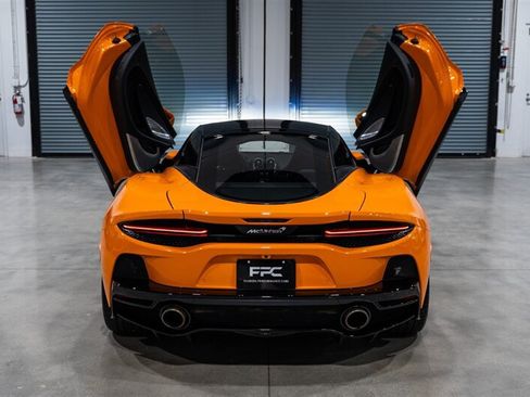 Used 2023 McLaren GT RWD image 35