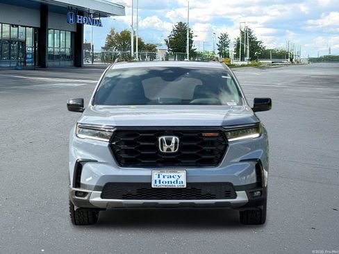 New 2025 Honda Pilot TrailSport image 6